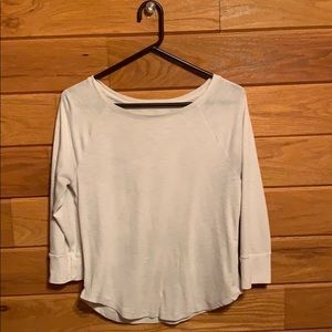 Off white 3/4 sleeve shirt